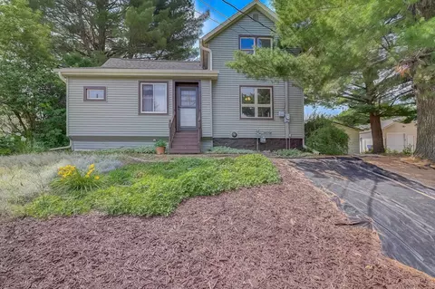 410 Folsom St, Columbus, WI 53925