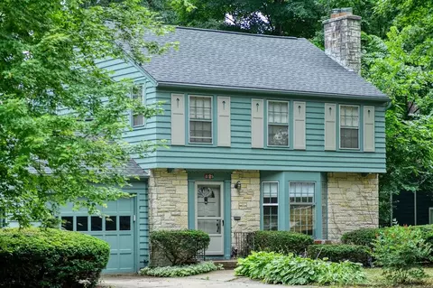 4125 Hiawatha Dr, Madison, WI 53711