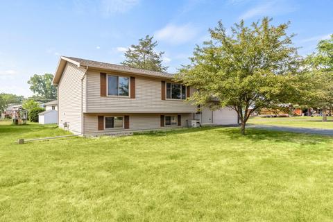 102 E Prairie St, Endeavor, WI 53930