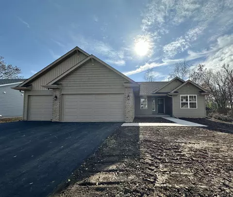 654 Rice Dr, Beloit, WI 53511