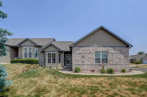 341 Kelvington Dr, Sun Prairie, WI 53590