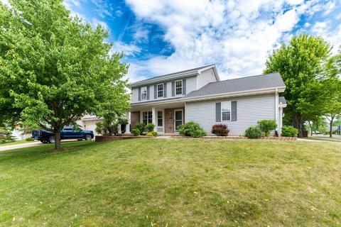 8302 Dolomite Ln, Madison, WI 53719