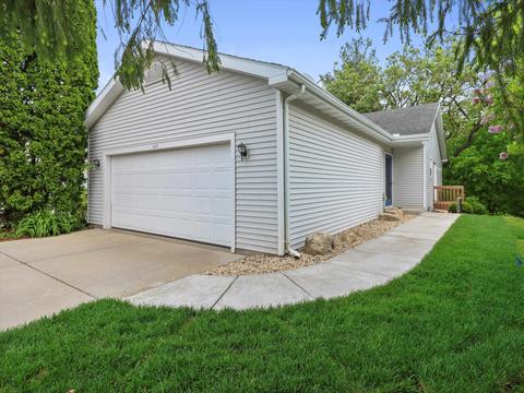 145 Jenna Dr, Verona, WI 53593