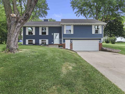 613 Hanks Hollow Trl, Deforest, WI 53532