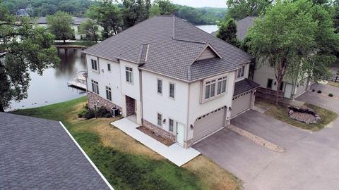 1196 E Hiawatha Dr #B, Wisconsin Dells, WI 53965