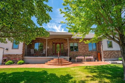 491 Concord Dr, Oregon, WI 53575