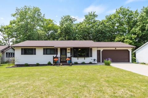 531 Ernstmeyer Dr, Baraboo, WI 53913