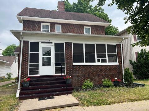 138 E Howard St, Portage, WI 53901