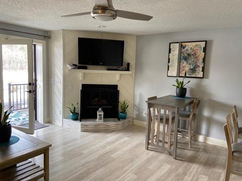 1111 River Rd #203, Wisconsin Dells, WI 53965