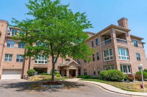 5418 Old Middleton Rd #103, Madison, WI 53705