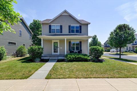 8879 Sunstone Ln, Middleton, WI 53562