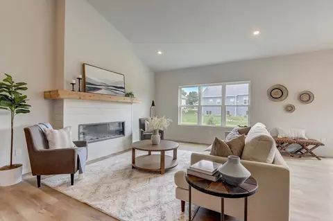 6668 Grouse Woods Rd, Deforest, WI 53532