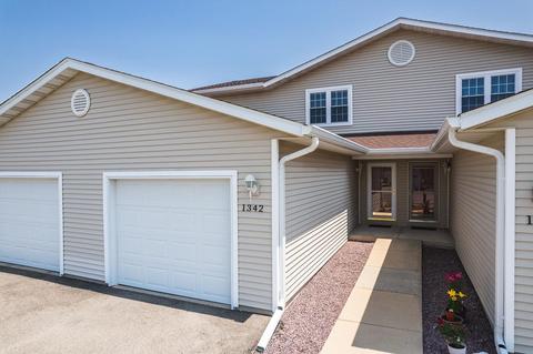 1342 Silver Dr, Baraboo, WI 53913