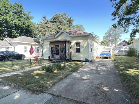 129 Emmett St, Portage, WI 53901