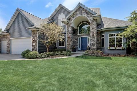 718 Hidden Cave Rd, Madison, WI 53717