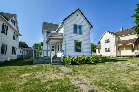 131 W Main St, Dane, WI 53529