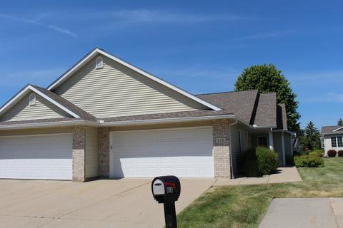618 Springbrook Cir, Deforest, WI 53532