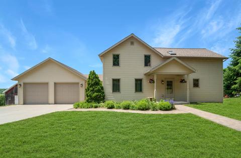 400 S County Rd W, Mount Calvary, WI 53057