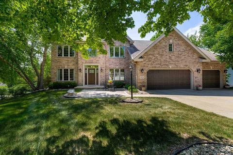 3026 Edenberry St, Fitchburg, WI 53711