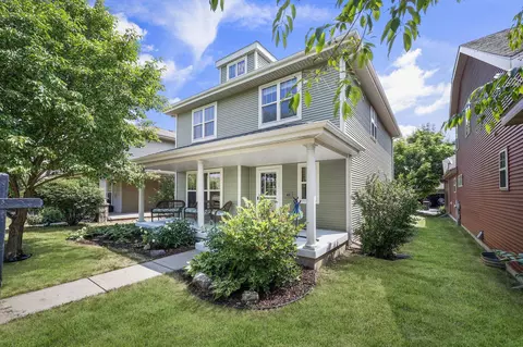1621 Okeeffe Ave, Sun Prairie, WI 53590