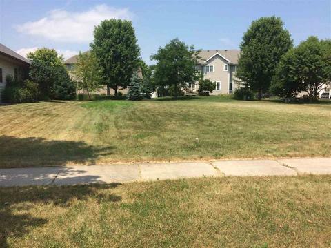 503 Pleasant Valley Pkwy, Waunakee, WI 53597