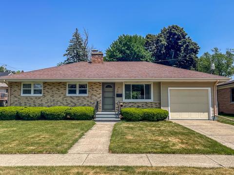 811 Fairfield Dr, Beaver Dam, WI 53916