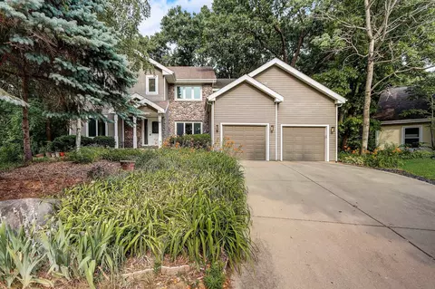 10 Hodgson Ct, Madison, WI 53717