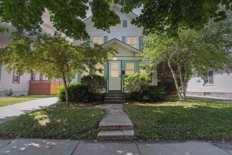 1320 Blaine Ave, Janesville, WI 53545
