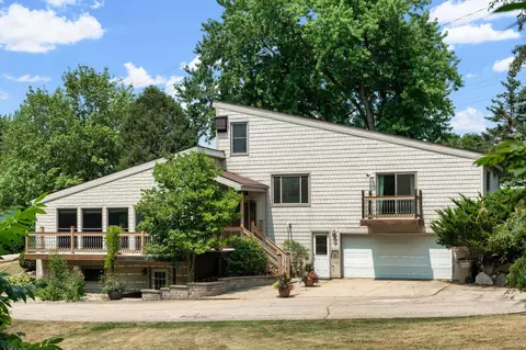 2100 Davis Hills Dr, Verona, WI 53593