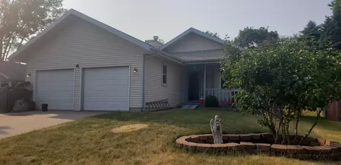 832 Acker Pkwy, Deforest, WI 53532