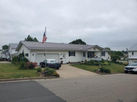 310 Colfax St, Argyle, WI 53504