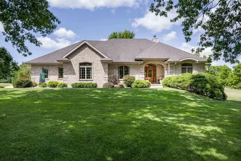 4437 Buckley Ridge Cir, Cottage Grove, WI 53527