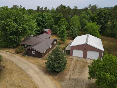 30198 Needle Ln, Lone Rock, WI 53556