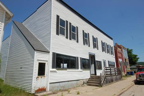112 Commercial St, Viola, WI 54664