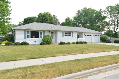 202 E Goodland St, Sun Prairie, WI 53590