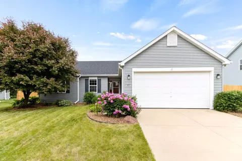 221 Brookstone Dr, Lake Mills, WI 53551