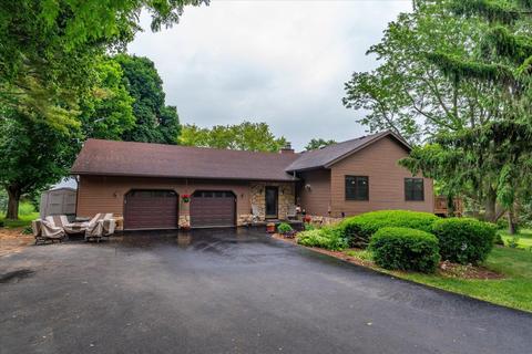 6622 Mill Race Trl, Deforest, WI 53532