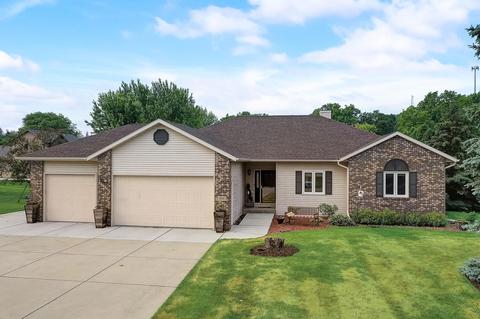 360 E Puerner St, Jefferson, WI 53549