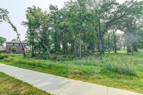 1163 Gracing Oaks Ln, Sun Prairie, WI 53590