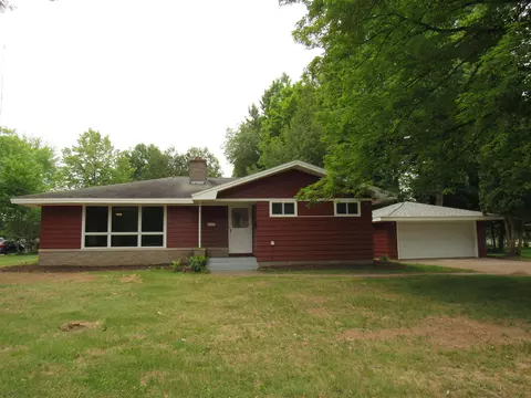 107 Paddock Ave, Park Falls, WI 54552
