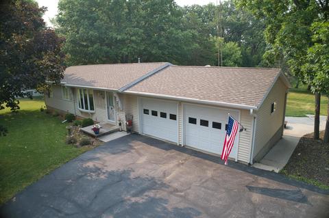 665 Old Highway 16, Pardeeville, WI 53954