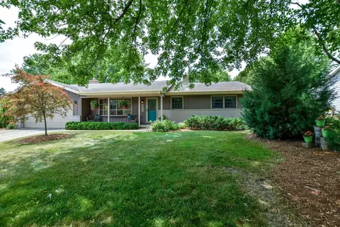 6412 Crestwood Cir, Mcfarland, WI 53558