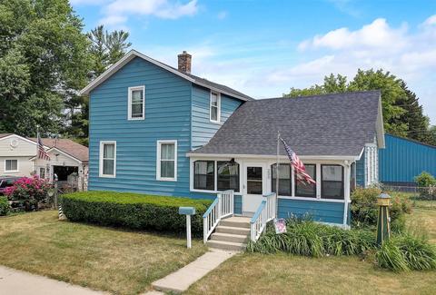 200 Pauquette St, Portage, WI 53901