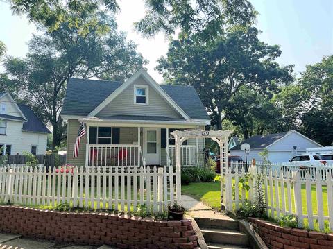 1129 Hinsdale Ave, Beloit, WI 53511
