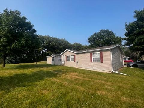 w9092 Heritage Hills Road, Beaver Dam, WI 53916