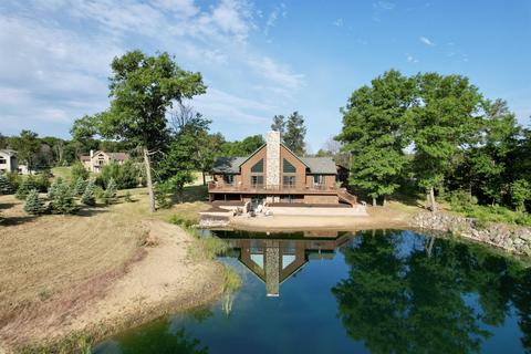w5488 Windcrest Court, New Lisbon, WI 53950