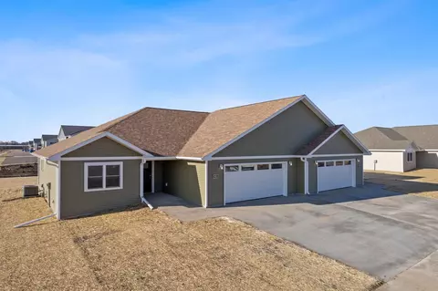 803 Roosevelt St, Baraboo, WI 53913