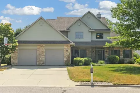 214 Mulberry St, Sauk City, WI 53583