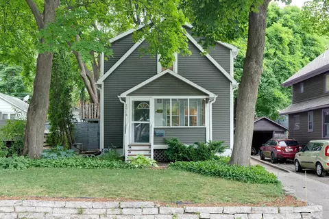 2918 Barlow St, Madison, WI 53705