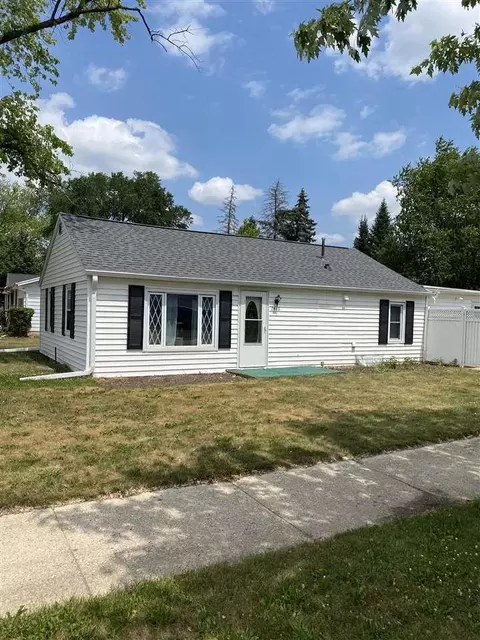 2416 Kellogg Ave, Janesville, WI 53546